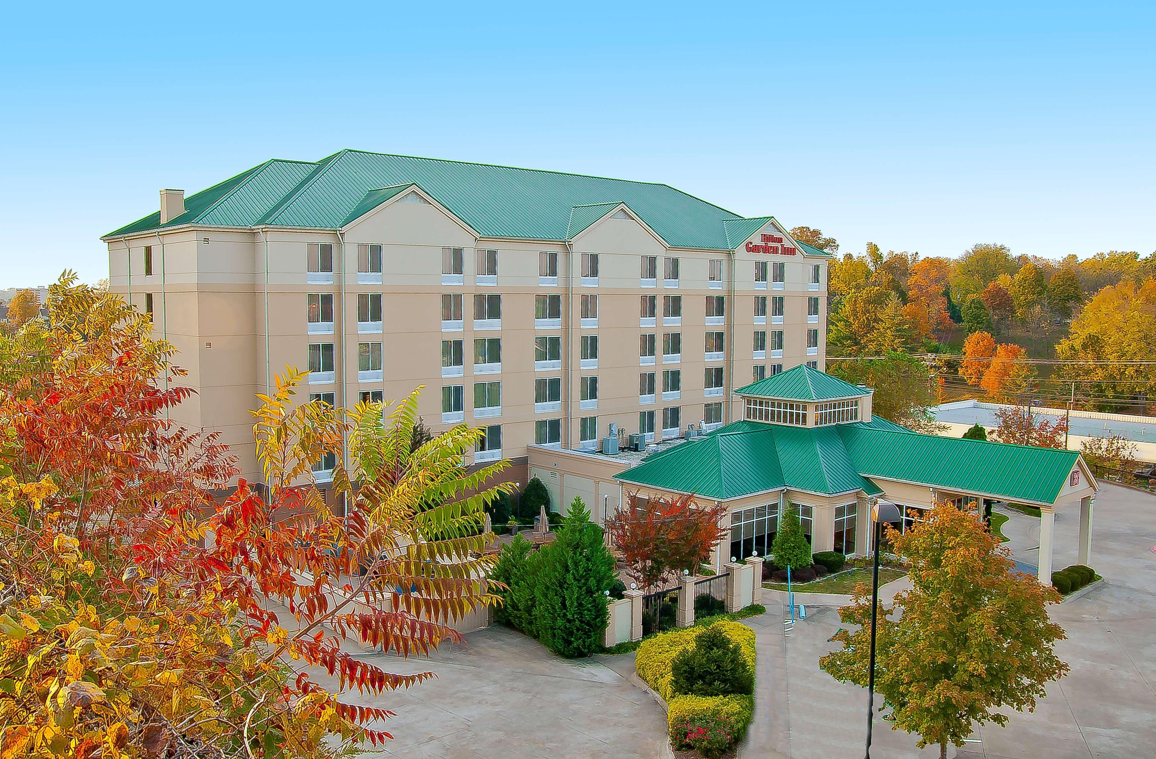 Hilton Garden Inn Nashville Airport Exterior photo