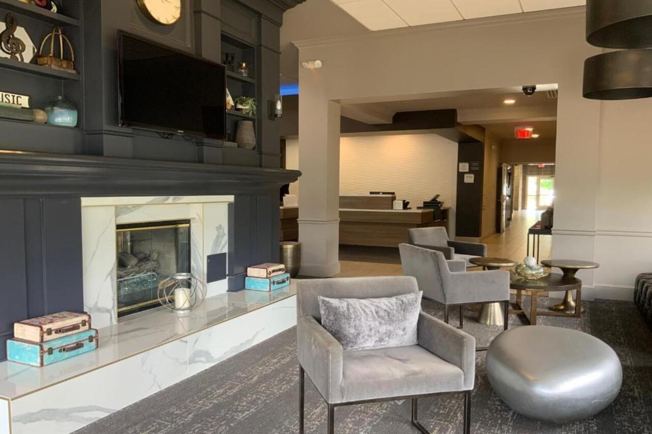 Hilton Garden Inn Nashville Airport Exterior photo